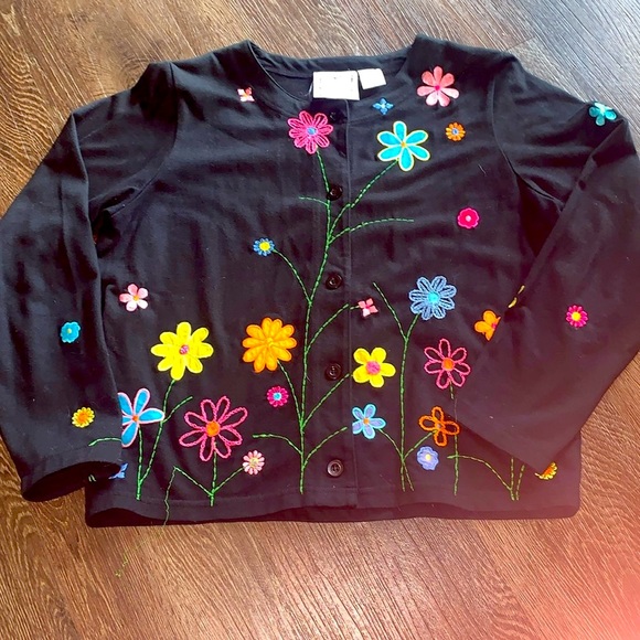 Michael Simon Lite blk w/ pretty spring flowers. 💯 cotton cardigan. Size Small - Picture 1 of 6